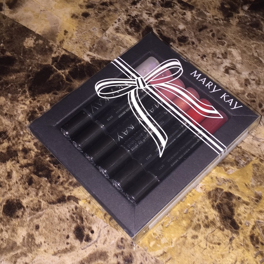 Mary Kay New Mini Nourishing Lip Gloss Set